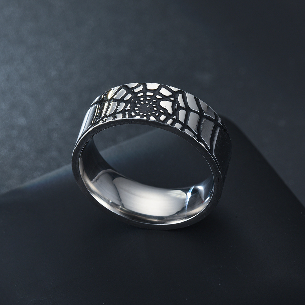 Stainless Steel Simple Spider  - Initial Ring Custom recension och pris